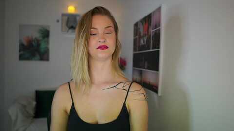 natalliastarr @ myfreecams on 20240311