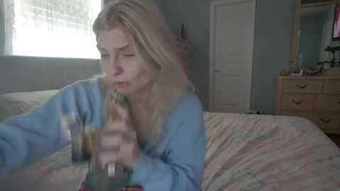 duckchan0 @ myfreecams on 20240312