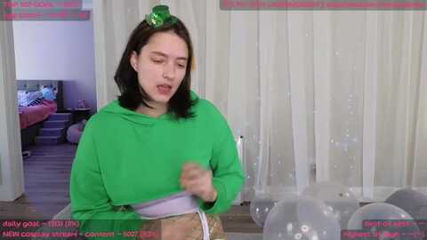 mollymeowz @ myfreecams on 20240312