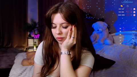 oliviatilbury @ myfreecams on 20240312