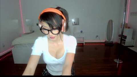 sugarbb_ @ myfreecams on 20240312