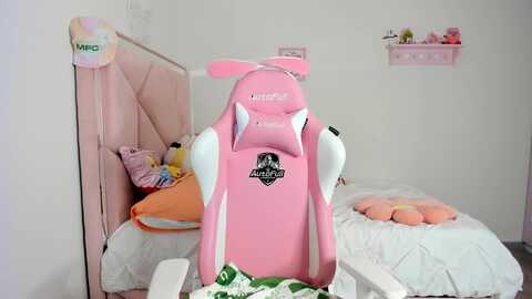 cherrycute666 @ myfreecams on 20240313
