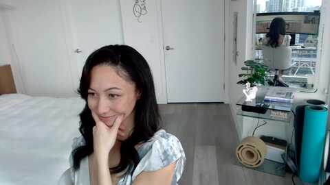 minnie_b00 @ myfreecams on 20240313