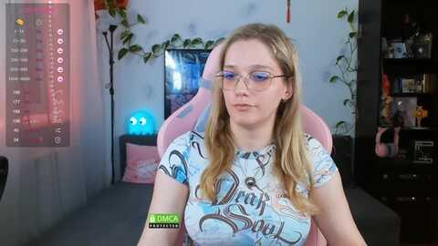 monicmoon18 @ myfreecams on 20240313