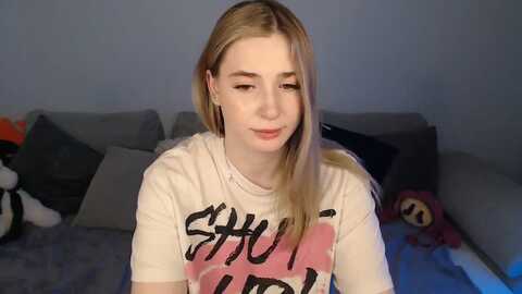 sabrinaviolet @ myfreecams on 20240313