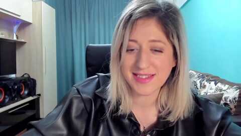 sweetdelia_ @ myfreecams on 20240313