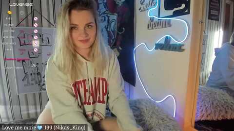 lil_nika @ myfreecams on 20240315