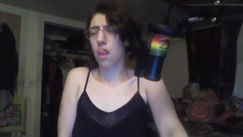 maedelray @ myfreecams on 20240315