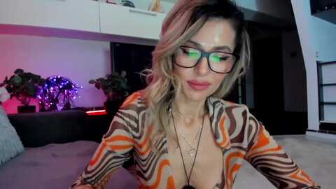 smileytinaa @ myfreecams on 20240315