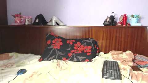 sofiaaa99 @ myfreecams on 20240315