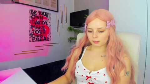 lizzypinky @ myfreecams on 20240316