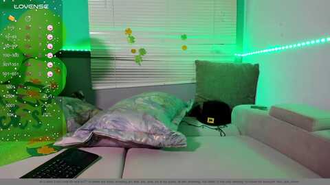mhariangell @ myfreecams on 20240316