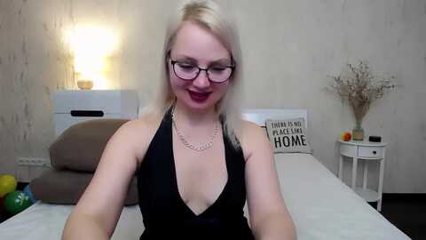 rosehope @ myfreecams on 20240316
