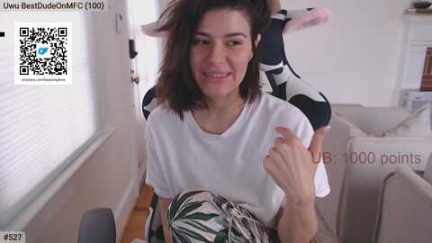 akewyear777 @ myfreecams on 20240317