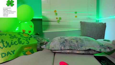 mhariangell @ myfreecams on 20240317