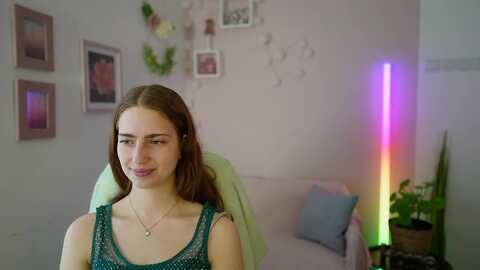 naomi_woods18