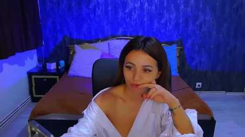 renesmesweet @ myfreecams on 20240317
