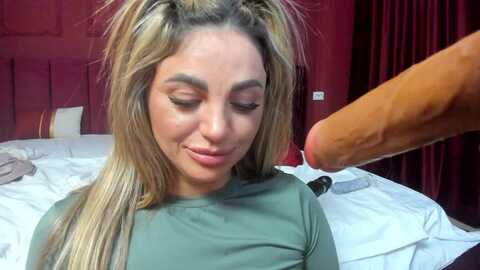 bo0ty_queen_ @ myfreecams on 20240318