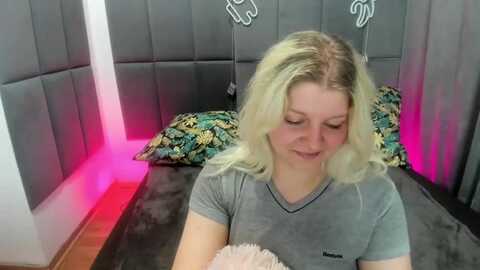 bombshell @ myfreecams on 20240318