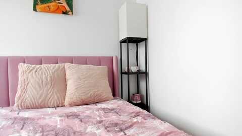 bustyleila @ myfreecams on 20240318