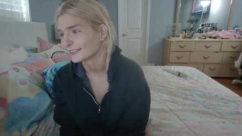 duckchan0 @ myfreecams on 20240318