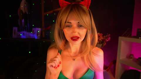 sunshinekriss @ myfreecams on 20240318