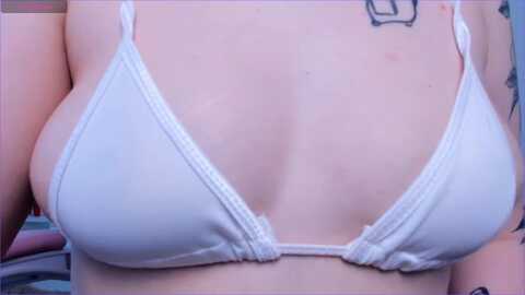 milly_saint @ myfreecams on 20240319