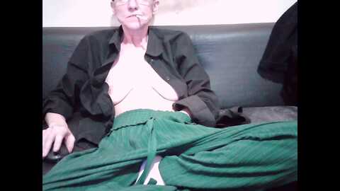 sexygeny @ myfreecams on 20240319