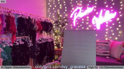 ivygrace @ myfreecams on 20240320