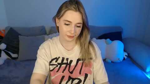 sabrinaviolet @ myfreecams on 20240320