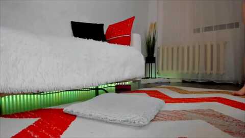 loralory_ @ myfreecams on 20240321