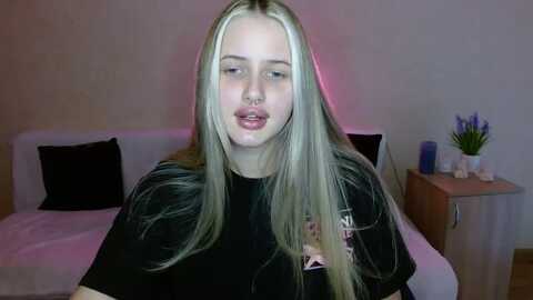 alleiko @ myfreecams on 20240322