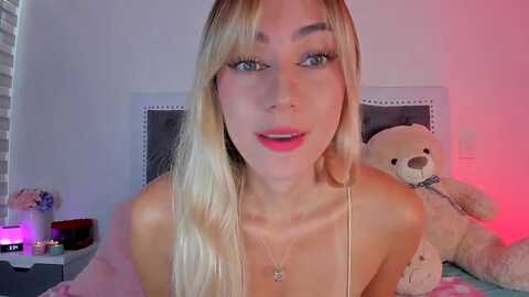 sweetmar23 @ myfreecams on 20240322