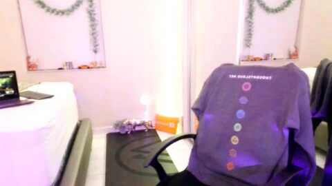 elymarie @ myfreecams on 20240323