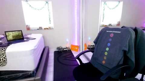 elymarie @ myfreecams on 20240323