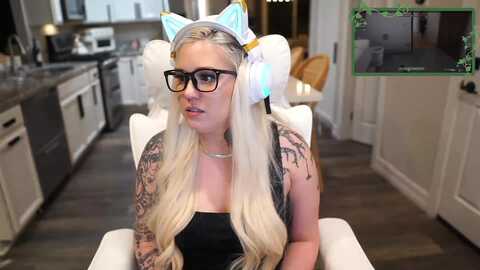 mermaidmiley @ myfreecams on 20240323