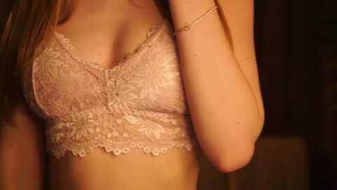 petitegonwild @ myfreecams on 20240324