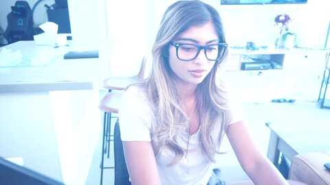 missrinaroxx @ myfreecams on 20240325