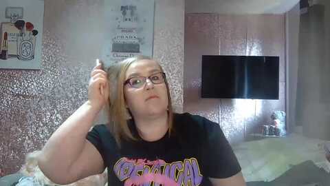 yummymummy39 @ myfreecams on 20240325
