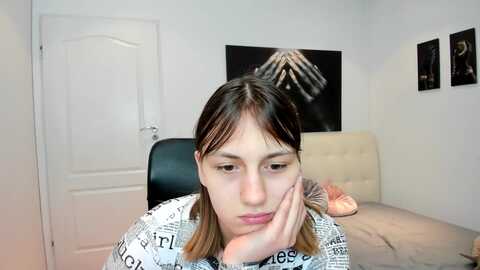 huntergirll @ myfreecams on 20240326