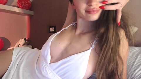 ice_petal @ myfreecams on 20240326