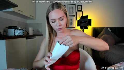 linda_0nline @ myfreecams on 20240326
