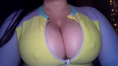 titsmcgeee @ myfreecams on 20240326