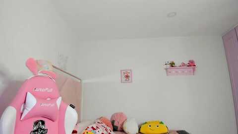 cherrycute666 @ myfreecams on 20240327