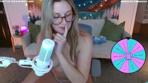 journeyjade @ myfreecams on 20240327