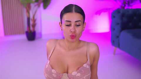 evakeen @ myfreecams on 20240328