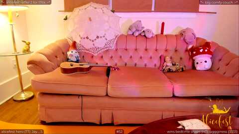 aliceisonfire @ myfreecams on 20240329