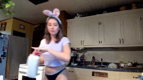 essiac @ myfreecams on 20240329