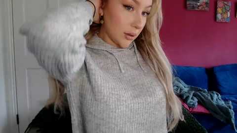 petiteavax @ myfreecams on 20240329