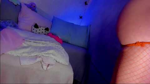 licklizz @ myfreecams on 20240330